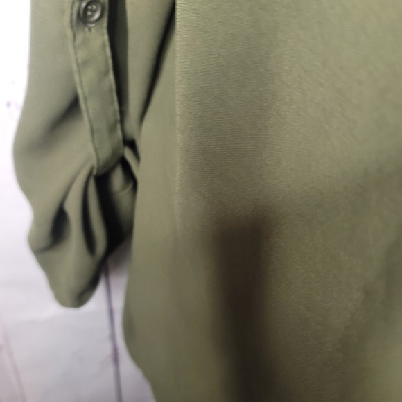 Tacera Olive Green Blouse With a Zipper style look - Picture 4 of 7